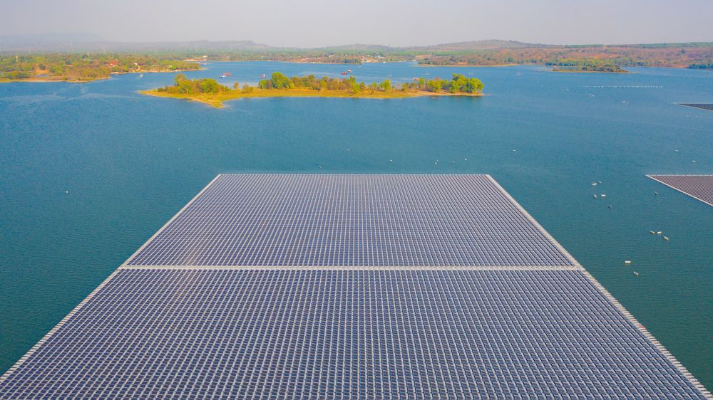 V Indonésii vyroste největší solární elektrárna na vodě. Překoná i Čínu